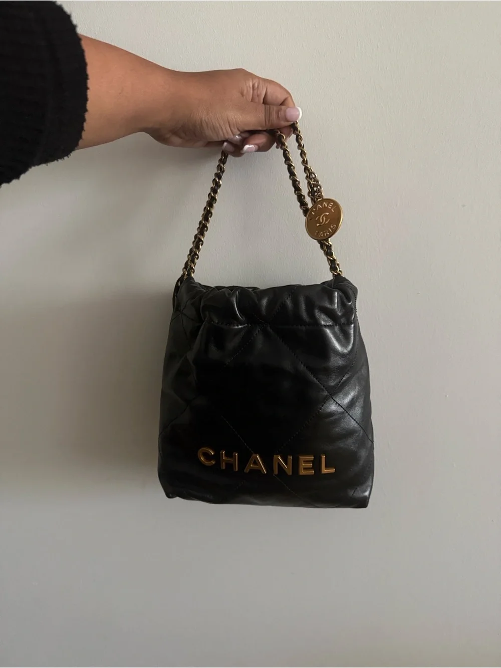 CHANEL Calfskin Quilted Mini Chanel 22 Black